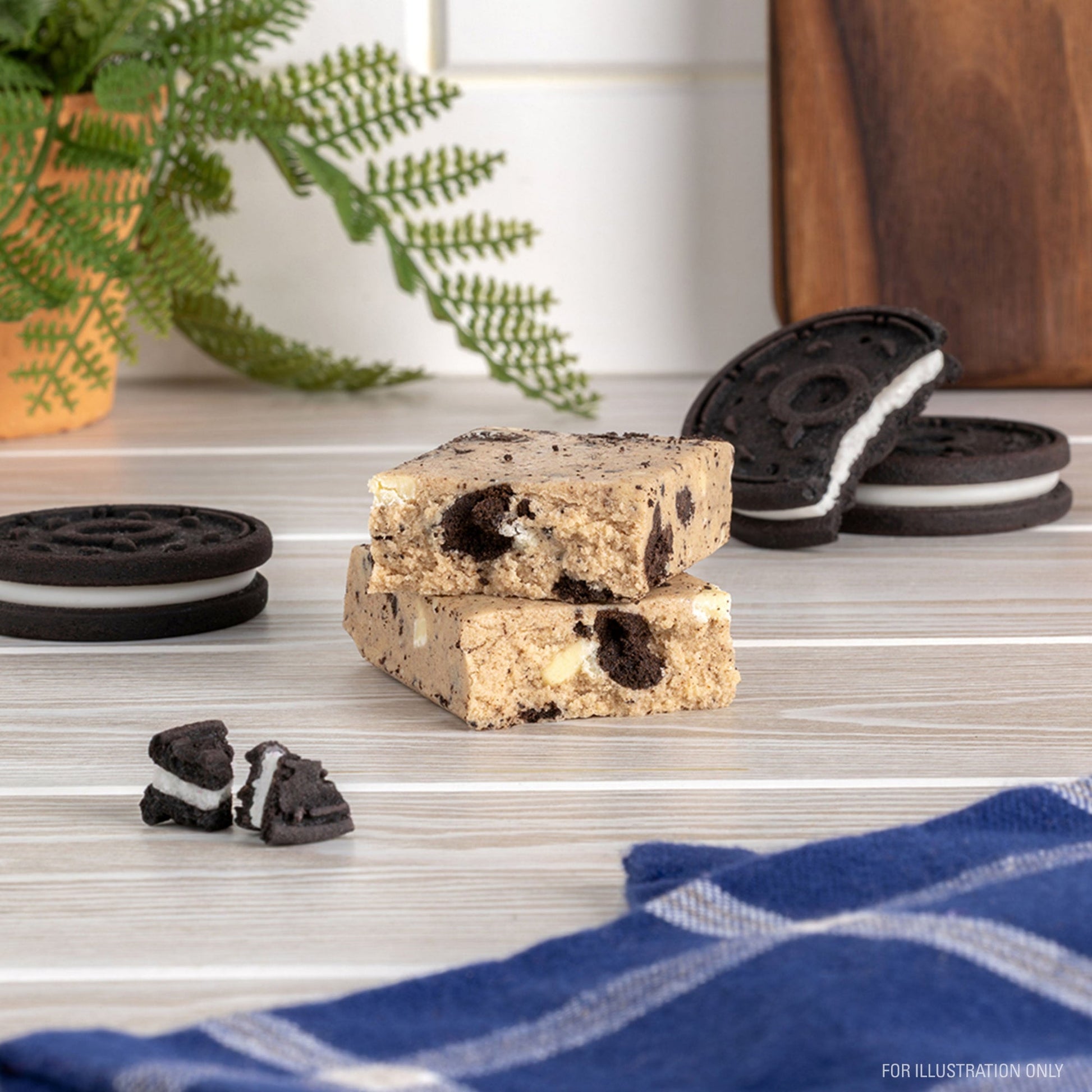 cookies-and-cream-protein-bars-i7 15807_QN_USA_ProteinBar_CAC_InterimAssetUpdate_Digital_Tabletop1.jpg